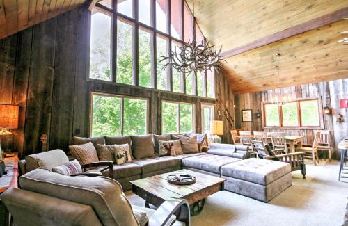 East Burke House | East Burke House with Deck Less Than 3 Mi to Kingdom Trails!