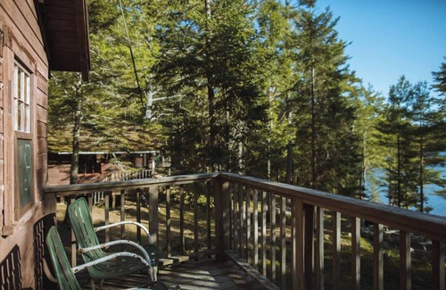 Bremen Cabin | East Camp Stay - Cabin 1 + 3 + 4