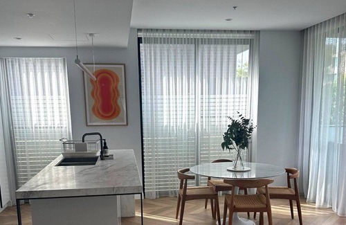 Glen Iris Apartment | East Grove, Glen Iris