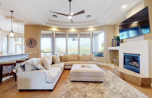 Black Mountain Shadows House | East Horizon Sanctuary