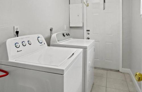 Riviera Beach Apartment | East on Silver Beach 411B