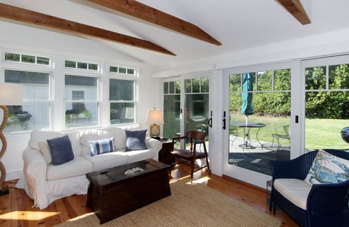 East Orleans Cottage | East Orleans Cottage 3/10 mile to Nauset Beach