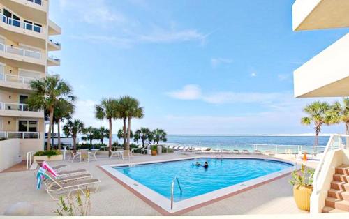 Holiday Isle Apartment | East Pass 208