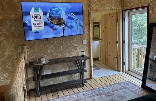 Babb Cabin | East side of Glacier National Park, Cabin - 2-Story, River & Mountain Views.