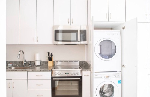 Brewers Hill Apartment | East Side Studio Apt - Near Brady St and Fiserv with Balcony