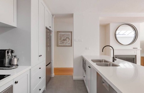 South Melbourne Apartment | Eastern Road South Melbourne