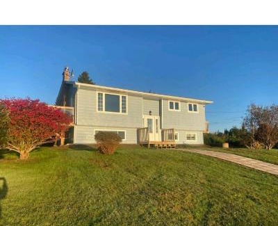 Tangier House | Eastern shore 100 wild Islands Oceanfront Home with hot tub