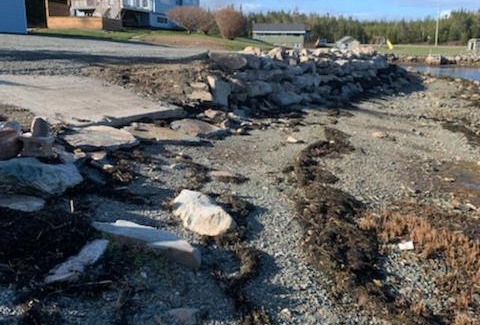 Tangier House | Eastern shore 100 wild Islands Oceanfront Home with hot tub