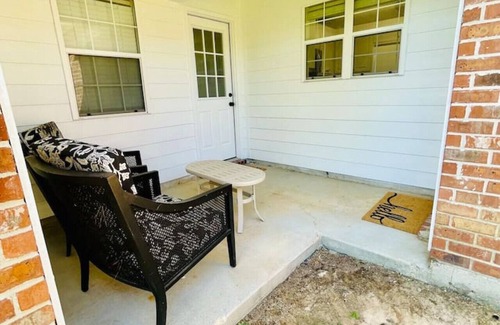 Hammond Apartment | Eastgate 16B spacious comfortable
