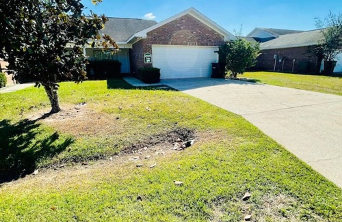 Hammond Apartment | Eastgate 16B spacious comfortable