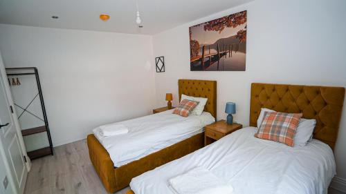 Slough House | Easy 2 Manage 4Bedroom House with Complimentary Parking