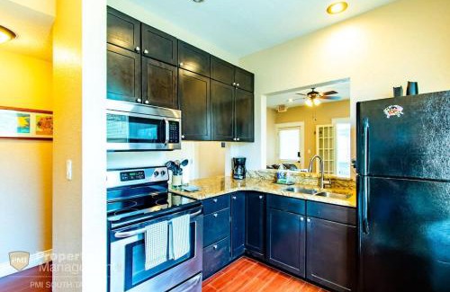 Hyde Park Apartment | Easy A - Flat in heart of N Hyde Park U of Tampa