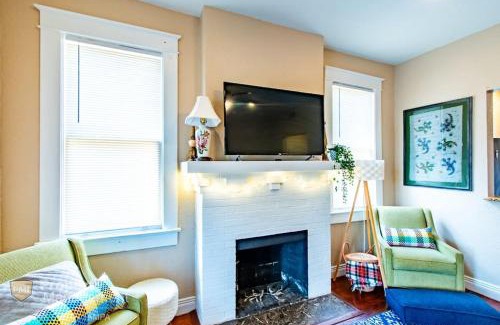 Hyde Park Apartment | Easy A - Flat in heart of N Hyde Park U of Tampa