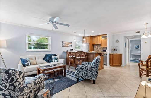 St. Pete Beach Condo | Easy Beach Access!