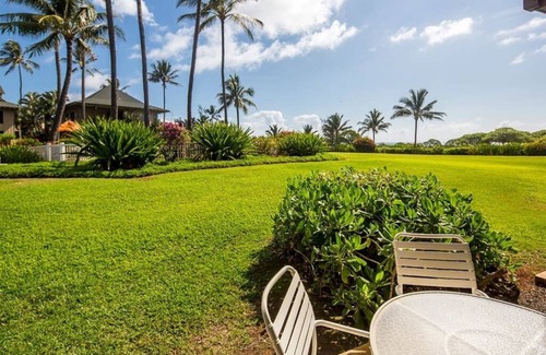 Lihue Condo | Easy Kauai Living! Lanai to Lawn, Full Kitchen, WiFi, Ceiling Fans–Kaha Lani 102