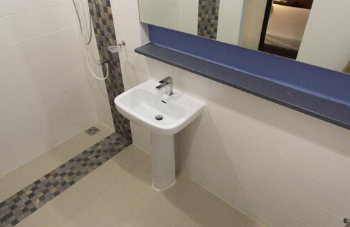 Bang Phli Hotel | Eazy Motel Bangna