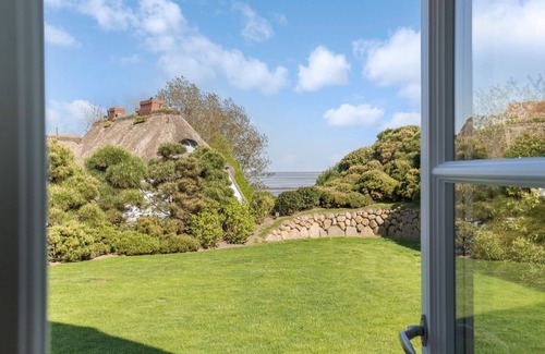 Keitum House | Ebbe & Flut - Ebbe und Flut - Reetgedecktes Einzelhaus in Unmittelbarer Nähe zum Wattenmeer