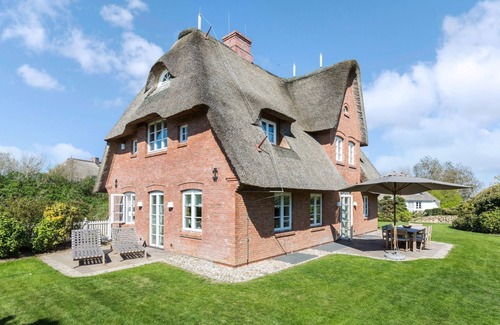 Keitum House | Ebbe & Flut - Ebbe und Flut - Reetgedecktes Einzelhaus in Unmittelbarer Nähe zum Wattenmeer