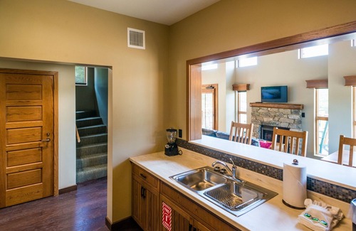 Hartshorn Hotel | Echo Bluff State Park