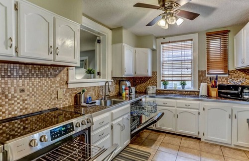Midtown House | Eclectic Lux Midtown Walkable