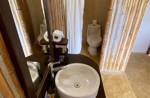 Majahual Hotel | Eco Cabañas BlueKay