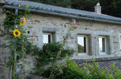 Boisset House | Eco-gite, Away from it all but close to the essentials