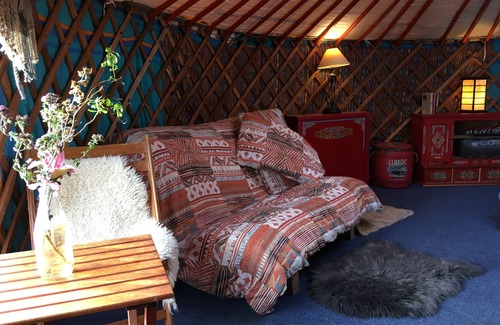 Whitegate House | Eco Glamping immersed in nature, ideal for family holidays and romantic getaways
