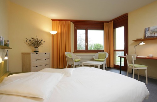 Montezillon Hotel | EcoHotel L'Aubier