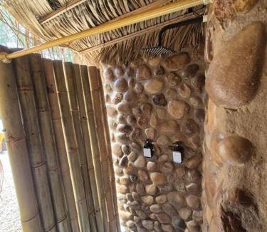 Melgar Villa | Ecoluxury Villa Yakarta Playa artificial minicine