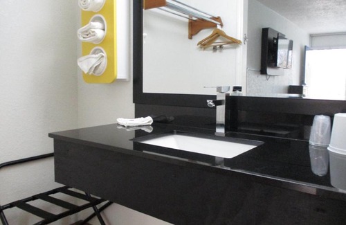 Asheboro Hotel | Econo Lodge