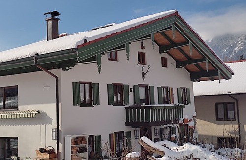 Marquartstein Apartment | Edelweiss vacation apartment 64 m², 2 bedrooms, kitchen/living room, bathroom/WC, WLAN