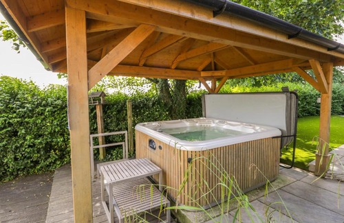 Bardsea House | Eden Lodge