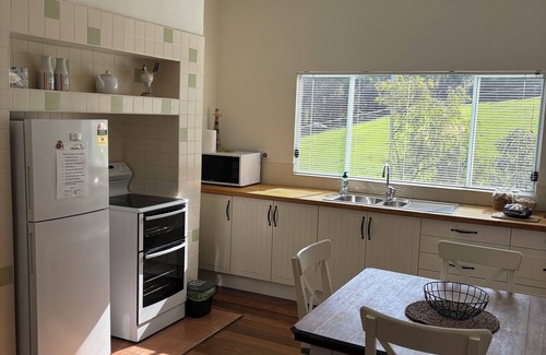 Bickley Cottage | Edenside Cottage - located at Perth Hills
