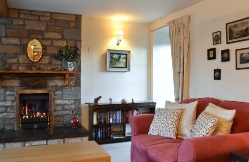 Cupar House | Edenwoodend Cottage