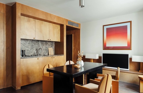 Porte-Saint-Martin Apartment | Edgar Suites Bouchardon