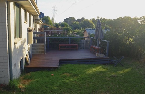 Coburg North House | Edgars Creek Retreat - Cozy Unit in Leafy Coburg. Perfect for couple or family