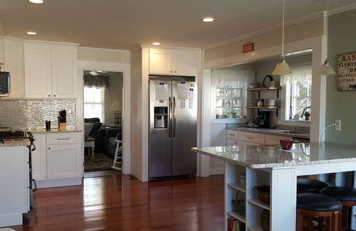 Edgartown House | Edgartown Village - Spacious, Light-filled Classic Vineyard Home W/Guest Housen