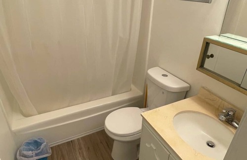 Wolfeboro Apartment | Efficiency 4-Piping Rock Resort
