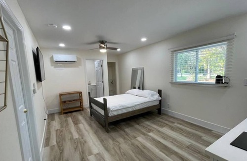 Hunt Club Cottage | Efficiency in a guest house close to Wellington