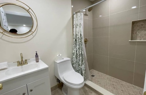 Hunt Club Cottage | Efficiency in a guest house close to Wellington