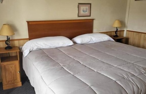 East Glacier Park Hotel | EGM Cabins & Apartments
