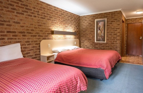 Eildon House | Eildon Parkview Motor Inn. Room 7