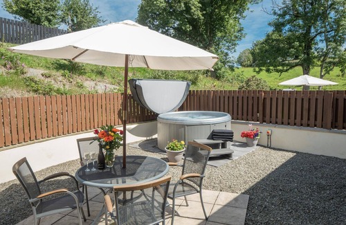 Llanrhystyd Cottage | Eirlys, Aberystwyth - Two Bedroom Cottage, Sleeps 4