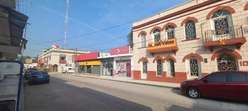 Zona Centro House | El hotel más céntrico de Cd Valles con estacion de autobuses a media cuadra que te llevara a toda la huasteca