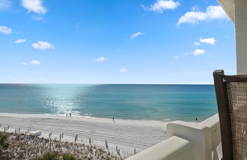 Fort Walton Beach Condo | El Matador 469 by Alicia Hollis Rentals FREE TICKETS! $300/Day