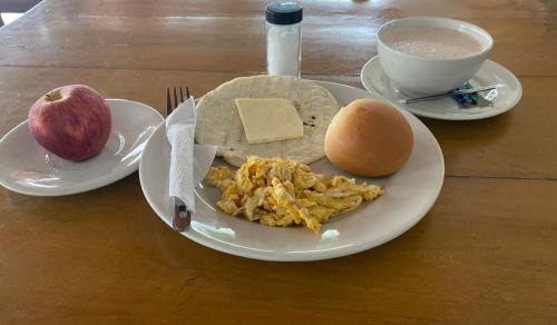 Caucasia Hotel | El Palmar