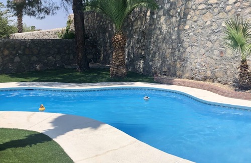 Bandolero - Tarascas Villa | El Paso Hacienda Westside Mountain View’s with Pool