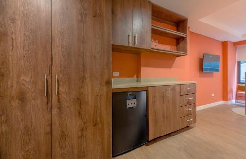 Los Naranjos Apartment | El Tesoro Escape Modern & Cozy Room 303