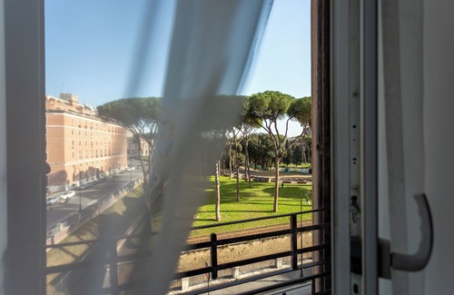 Rione XIV Borgo Apartment | Elegance and Luxury in the Heart of Rome
