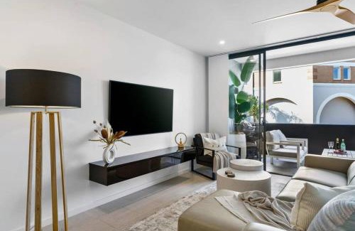 Terrigal Apartment | Elegance on Pine - by Coast Hosting